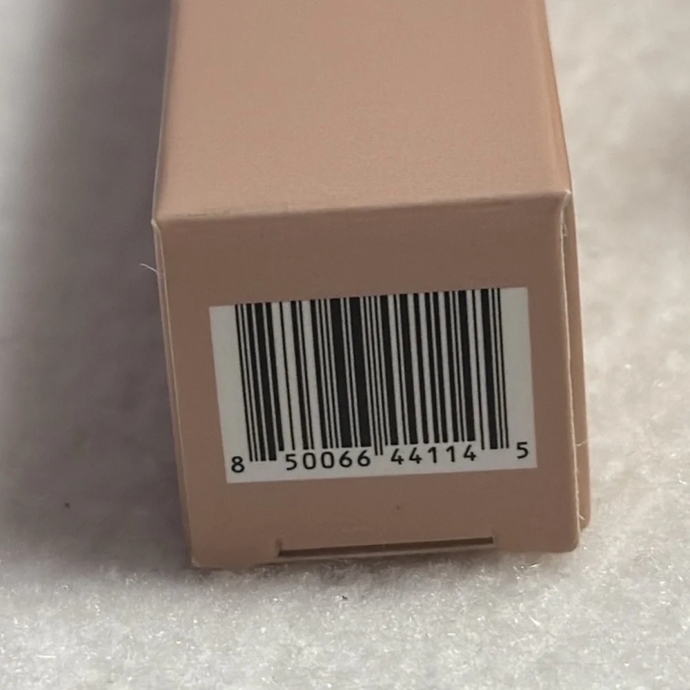 No Makeup Makeup Foundation Brush New in Box 850066441145